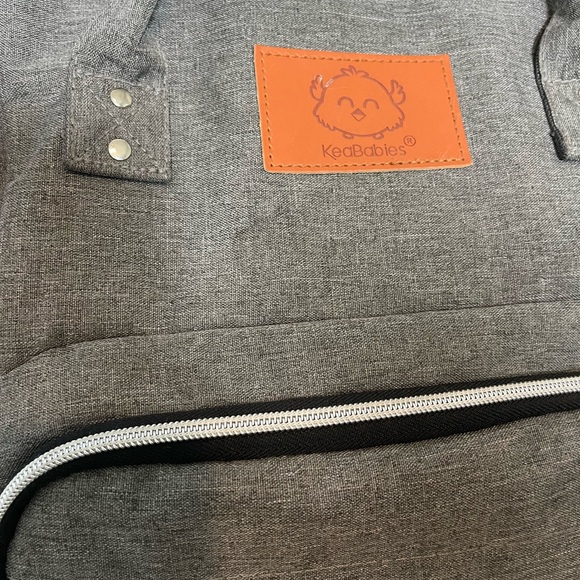 KeaBabies Diaper Bag Backpack (Classic Gray) - Picture 9 of 9